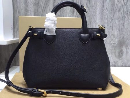 Envy Hold - Burberry Bags - 1617 Fashion