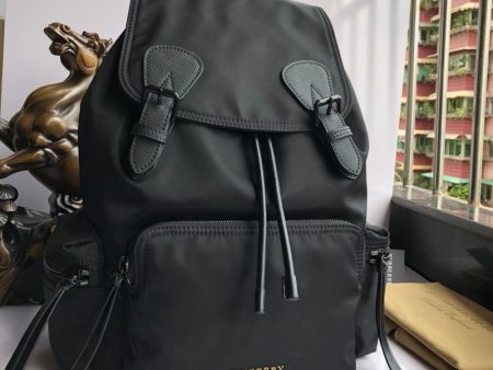 Envy Hold - Burberry Bags - 1380 on Sale