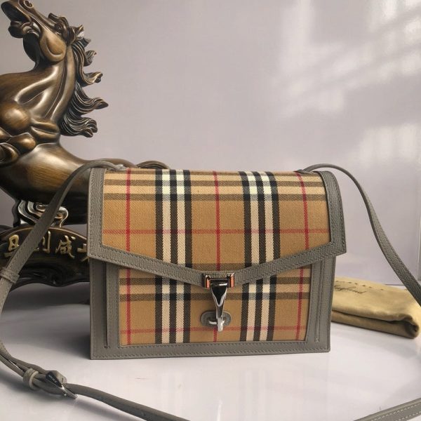 Envy Hold - Burberry Bags - 1416 on Sale